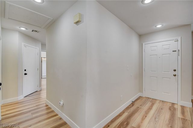 1134 Cathedral Ridge Street, Henderson, NV 89052
