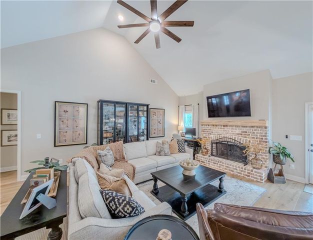 1396 Bearden Road, Good Hope, GA 30641