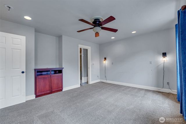 7796 Beardsley Avenue, Gig Harbor, WA 98335