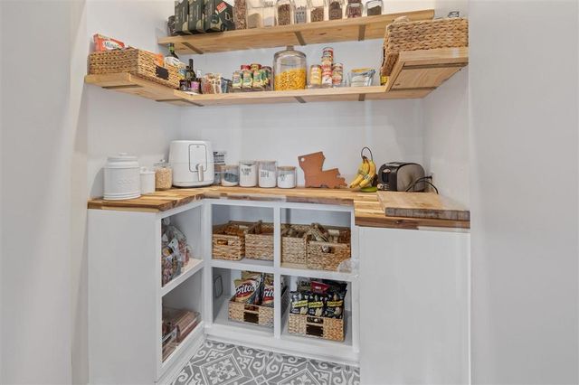 4108 Linda Lane, Sulphur, LA 70665