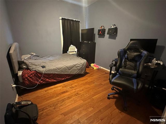 348 13th Avenue, Newark, NJ 07103