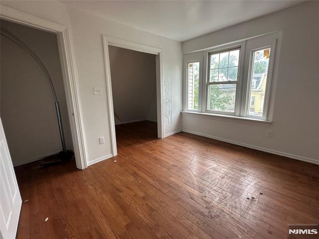 348 13th Avenue, Newark, NJ 07103