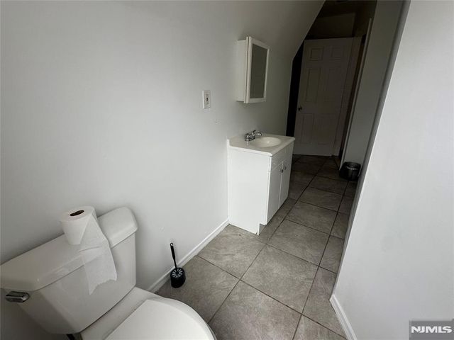 348 13th Avenue, Newark, NJ 07103