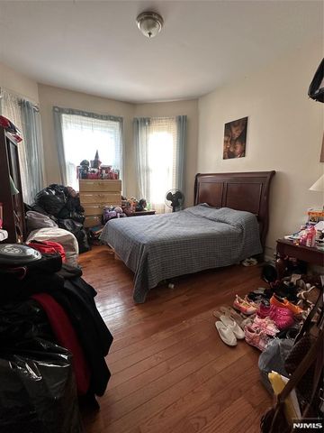 348 13th Avenue, Newark, NJ 07103