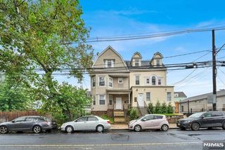 348 13th Avenue, Newark, NJ 07103