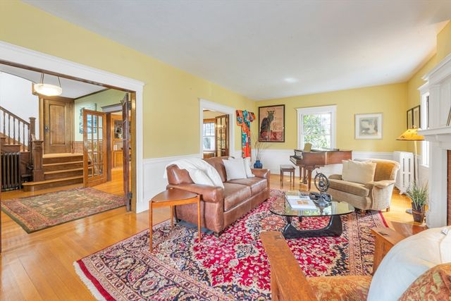 110 Anawan Ave, Boston, MA 02132