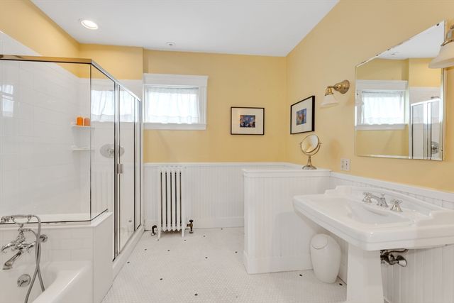 110 Anawan Ave, Boston, MA 02132