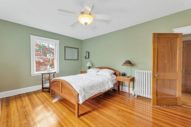 110 Anawan Ave, Boston, MA 02132