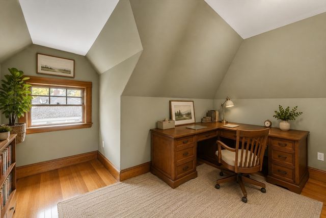 110 Anawan Ave, Boston, MA 02132