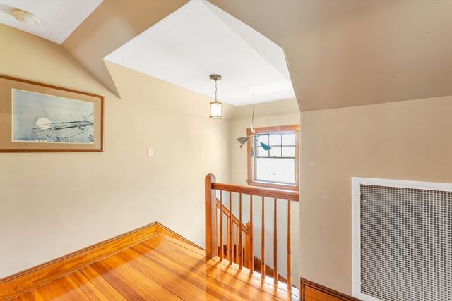 110 Anawan Ave, Boston, MA 02132