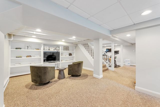 110 Anawan Ave, Boston, MA 02132