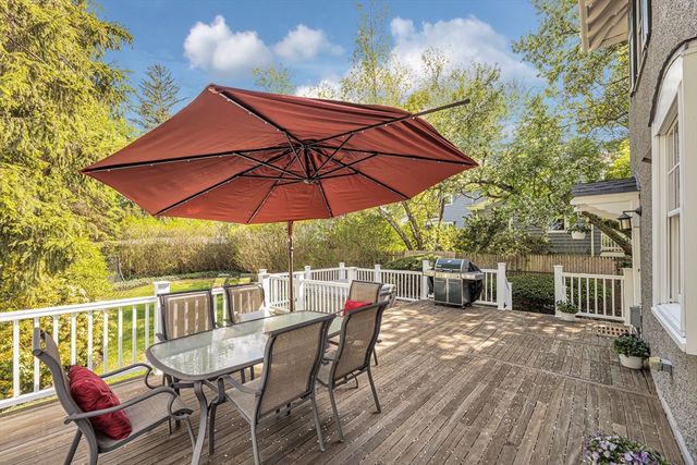 110 Anawan Ave, Boston, MA 02132
