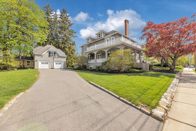 110 Anawan Ave, Boston, MA 02132