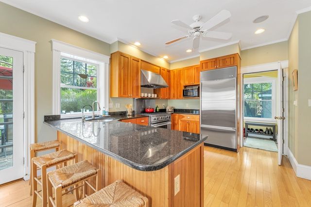110 Anawan Ave, Boston, MA 02132