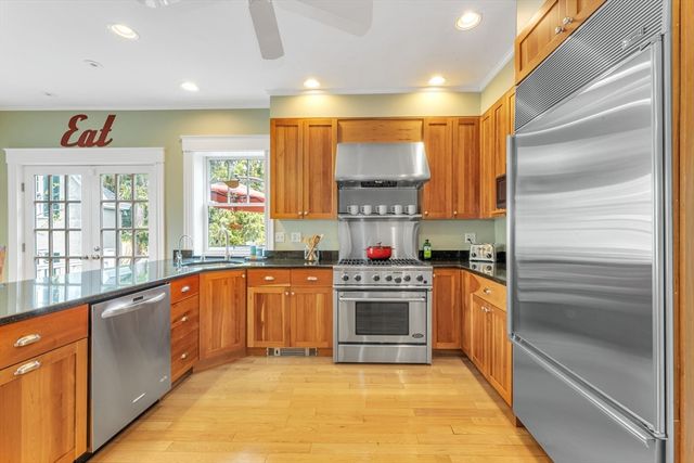 110 Anawan Ave, Boston, MA 02132
