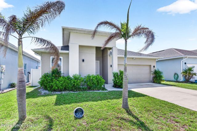1068 Corbin Circle SW, Palm Bay, FL 32908