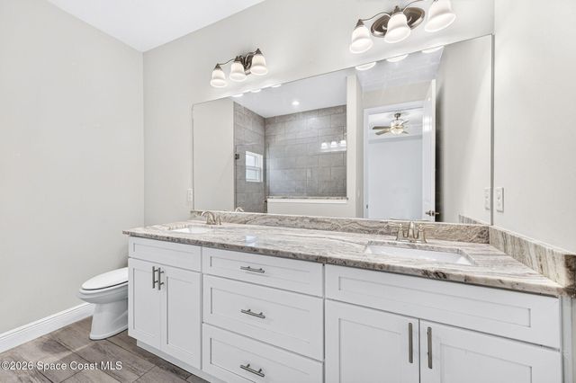 1068 Corbin Circle SW, Palm Bay, FL 32908
