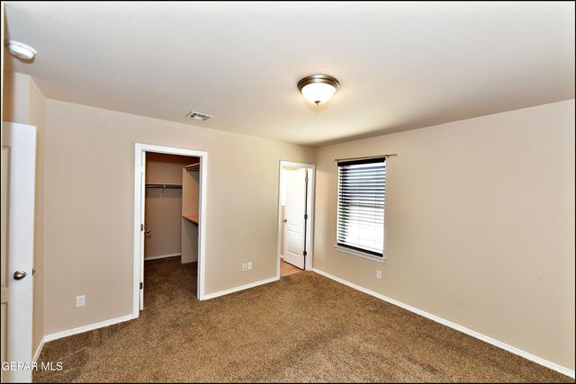 916 Villa Seca Drive, Horizon City, TX 79928