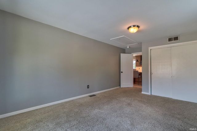 2901 Eastbrooke Drive, Evansville, IN 47711