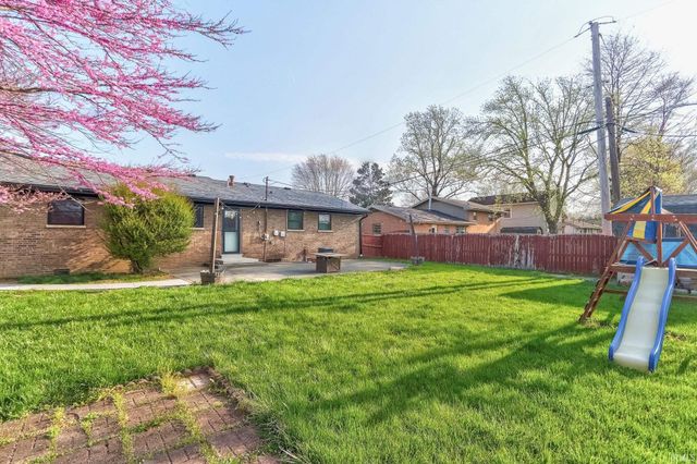 2901 Eastbrooke Drive, Evansville, IN 47711