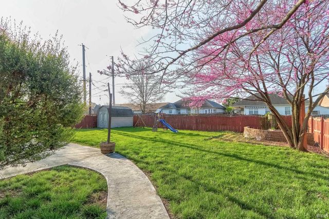 2901 Eastbrooke Drive, Evansville, IN 47711