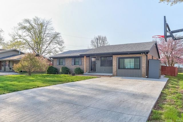 2901 Eastbrooke Drive, Evansville, IN 47711