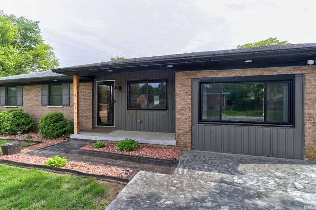 2901 Eastbrooke Drive, Evansville, IN 47711