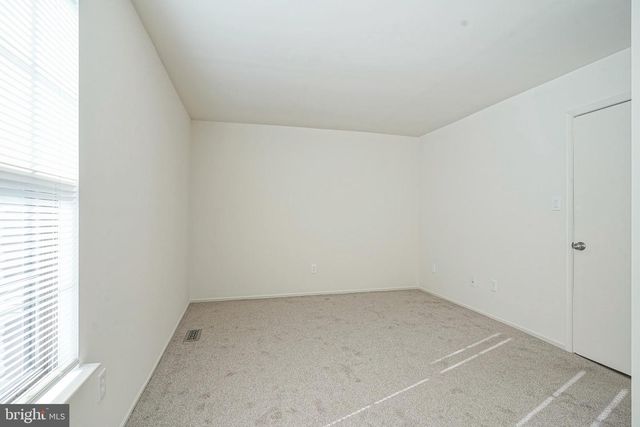 3312 LARKSPUR CT, Mays Landing, NJ 08330