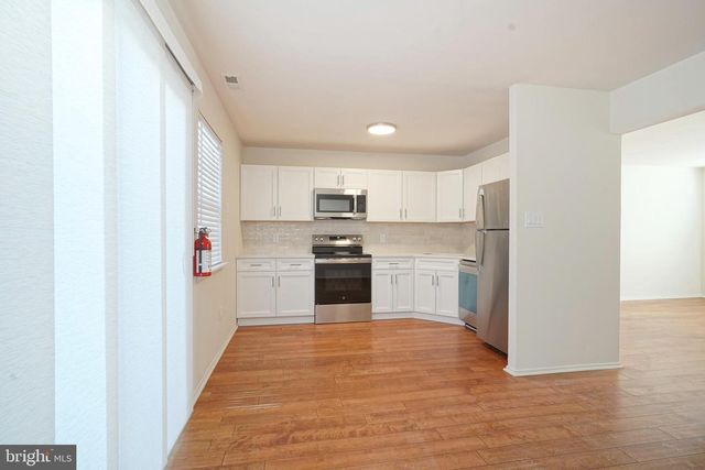 3312 LARKSPUR CT, Mays Landing, NJ 08330