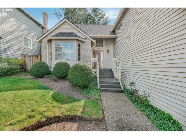 17820 Nw ELK MEADOW Ln, Portland, OR 97229