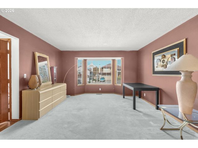 17820 Nw ELK MEADOW Ln, Portland, OR 97229