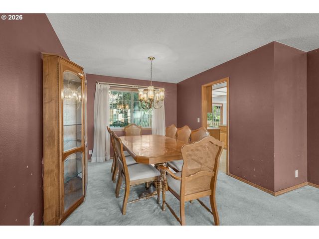 17820 Nw ELK MEADOW Ln, Portland, OR 97229