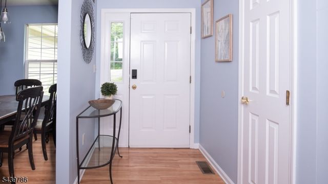 7 Woodland Hills Dr, Vernon Twp., NJ 07461