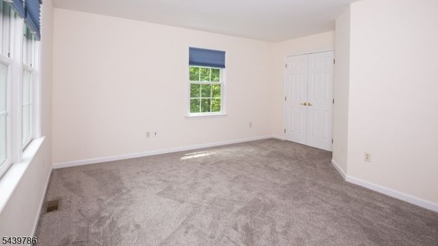 7 Woodland Hills Dr, Vernon Twp., NJ 07461