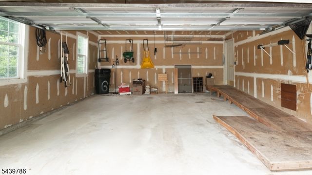 7 Woodland Hills Dr, Vernon Twp., NJ 07461