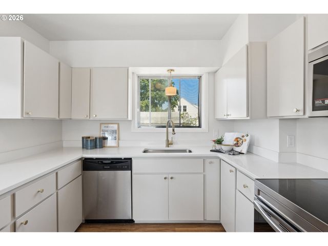 2905 Se HARRISON St, Milwaukie, OR 97222