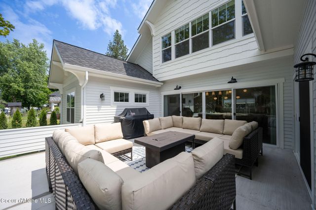 215 W Foster AVE, Coeur D'alene, ID 83814