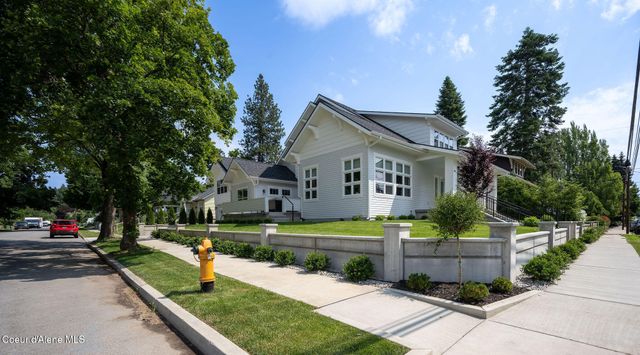 215 W Foster AVE, Coeur D'alene, ID 83814