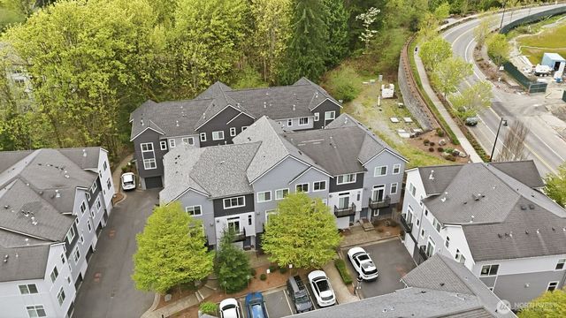 2225 NW Moraine Place, Issaquah, WA 98027