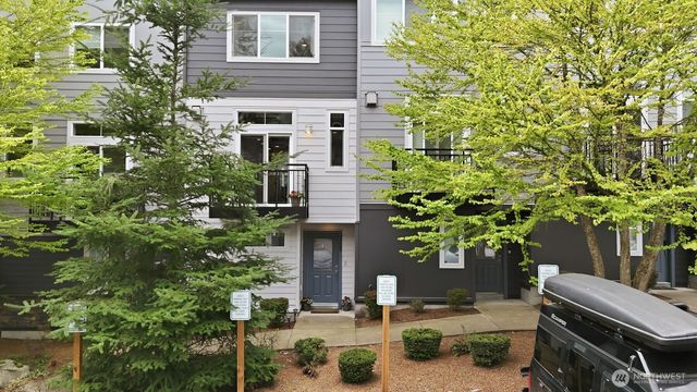 2225 NW Moraine Place, Issaquah, WA 98027