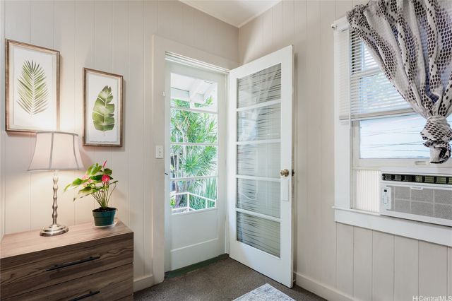 1634 Lusitana Street, Honolulu, HI 96813
