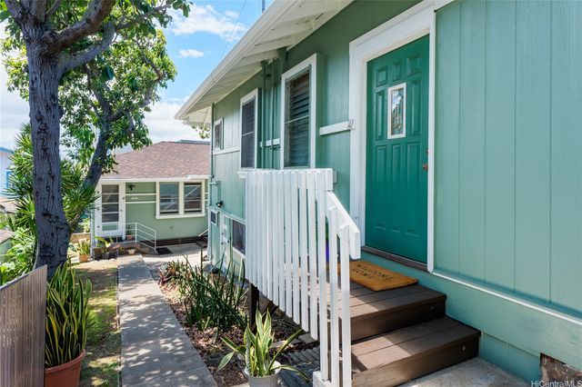 1634 Lusitana Street, Honolulu, HI 96813