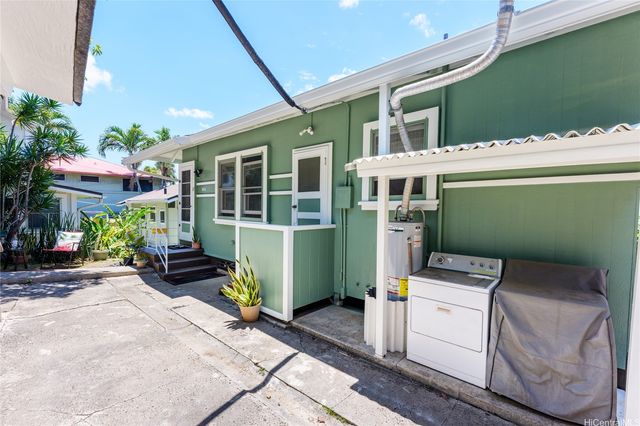 1634 Lusitana Street, Honolulu, HI 96813