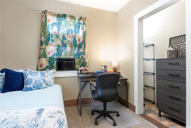 1634 Lusitana Street, Honolulu, HI 96813