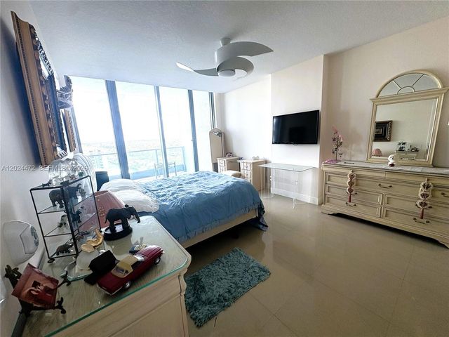 3333 NE 32nd Ave 1207, Fort Lauderdale, FL 33308