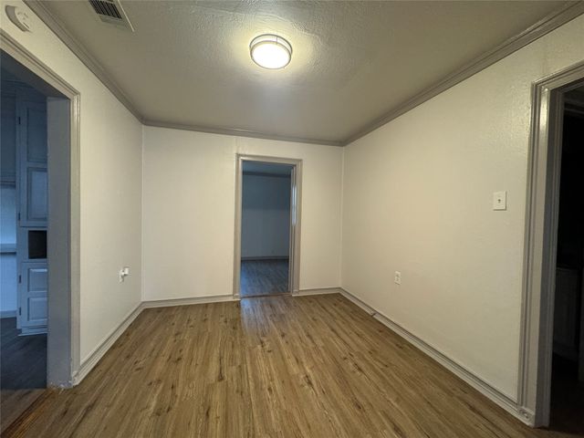 310 Avenue J, Dallas, TX 75203