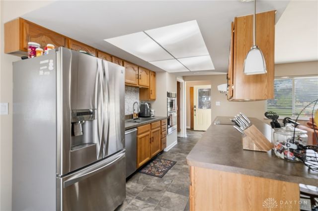 2386 E Rahn Road, Dayton, OH 45440