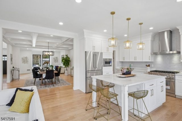 107 Pleasantview Ave, New Providence Boro, NJ 07974