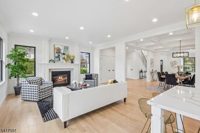 107 Pleasantview Ave, New Providence Boro, NJ 07974