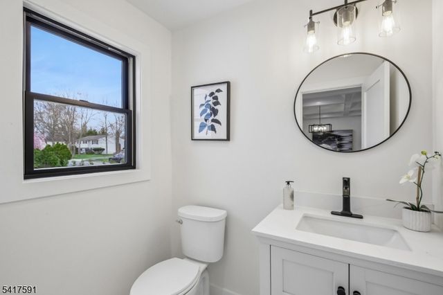 107 Pleasantview Ave, New Providence Boro, NJ 07974